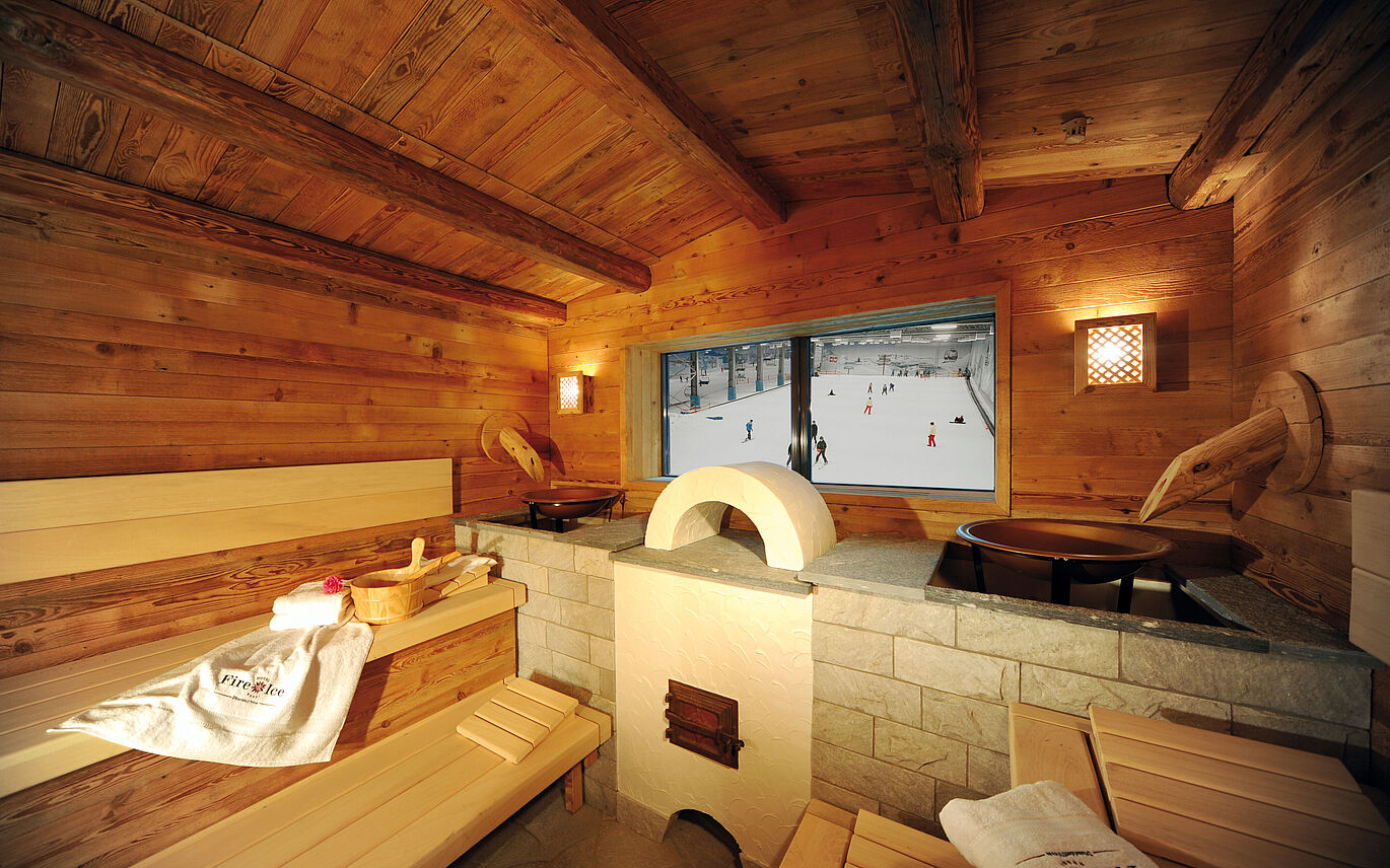 Finnische Sauna mit Pistenblick
